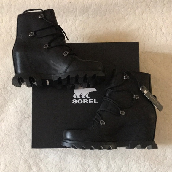 Sorel Shoes - NIB | Sorel | Joan of Arctic Wedge III Lace Black Leather Boot Size 8.5